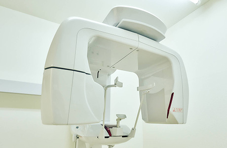 歯科用CTを用いた精密な診査・診断とシミュレーション